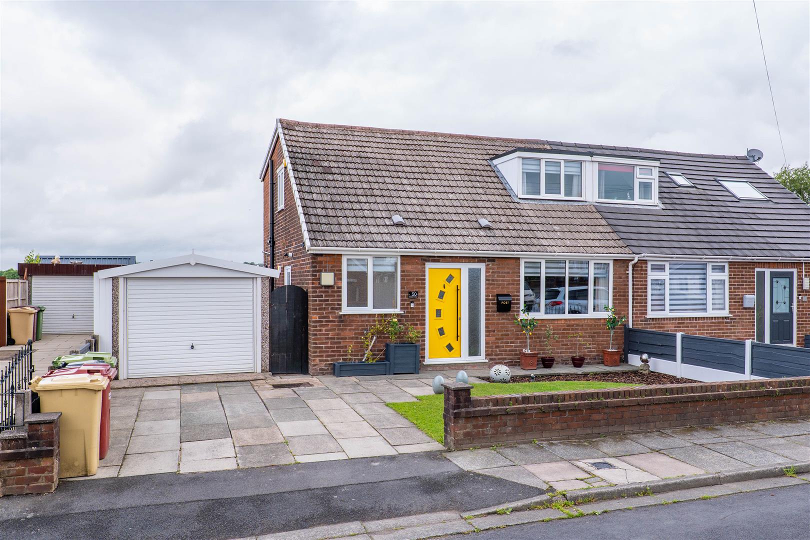 3 bed property in Eskdale Avenue, Bolton